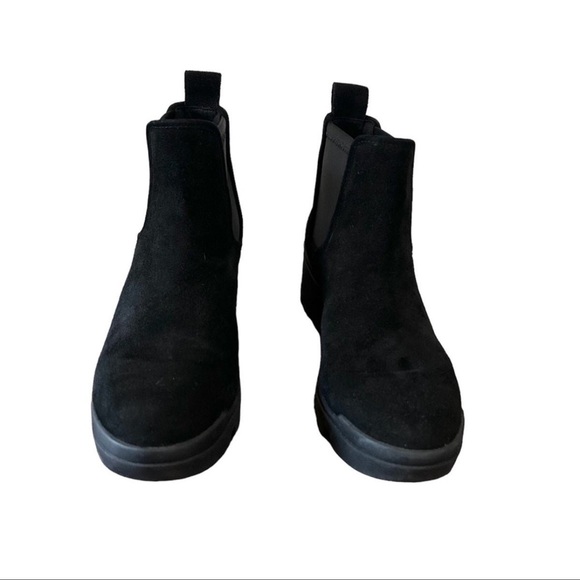 Eileen Fisher Splash Waterproof Italian Suede Chelsea ankle boots size 6.5 - Picture 2 of 10